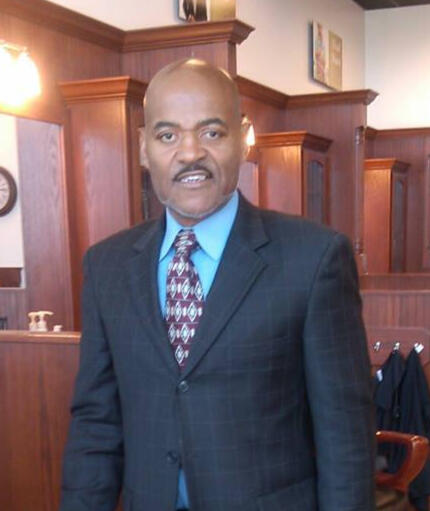 Dino Horton | Mobile Master Barber In DFW